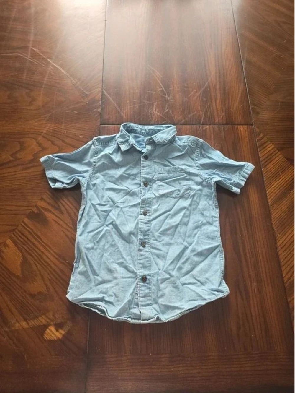 Youth button up tshirt sz 6/7